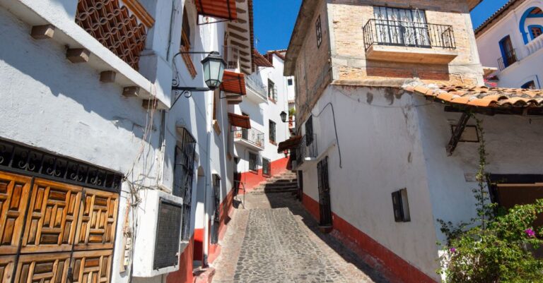 Lee más sobre el artículo Alerta de viaje para Taxco, Guerrero: Estados Unidos pide a sus turistas no visitar el pueblo mágico