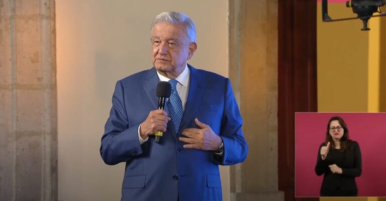 Lee más sobre el artículo Pide AMLO disculpa a EEUU por reportaje que lo vincula con el narco