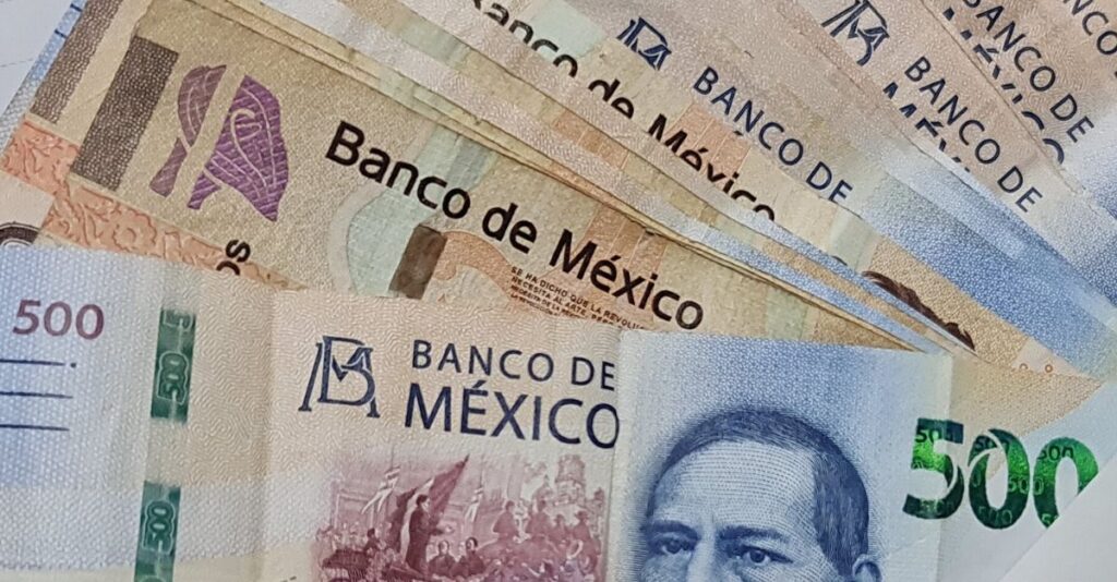 Dinero mexicano